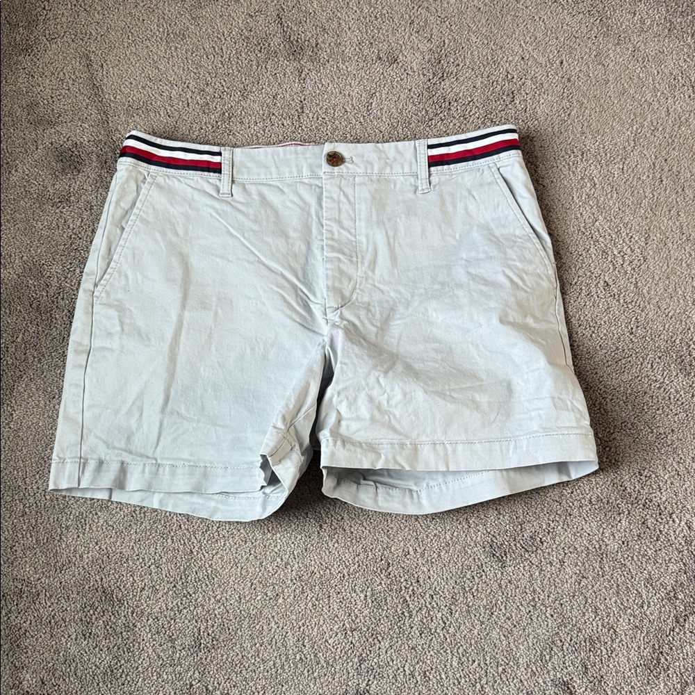Tommy Hilfiger 5” Inseam Stretch Shorts Khaki Classic Fit SIZE 12